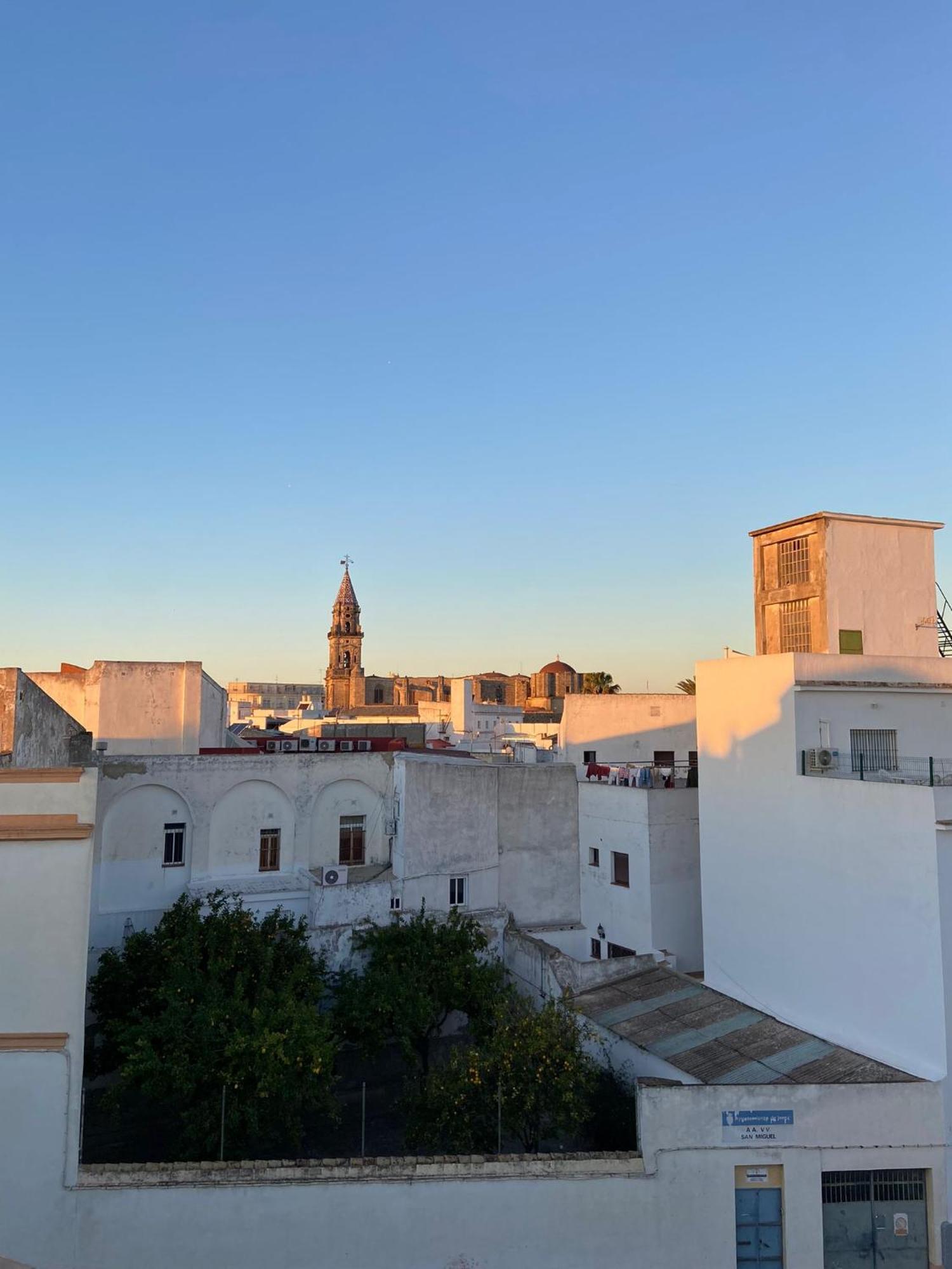 Altos De Jerez & Parking Privado Apartment เฮเรซ เด ลาฟรอนเตรา ภายนอก รูปภาพ